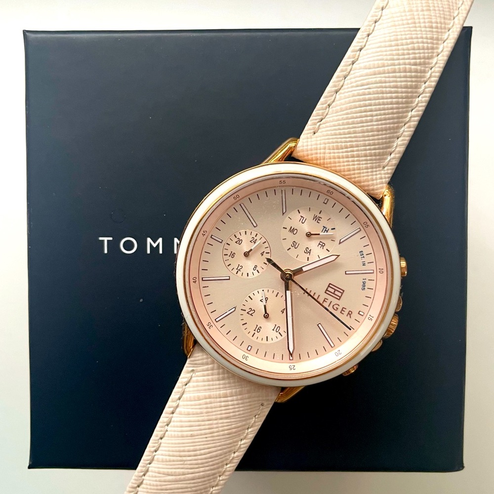 BRAND NEW Tommy Hilfiger Gold Rose Pink Watch ✨ Not Made Anymore ✨
